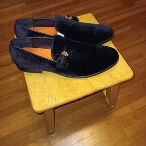 Men's size 9 Faranzi Black Velour Loafers